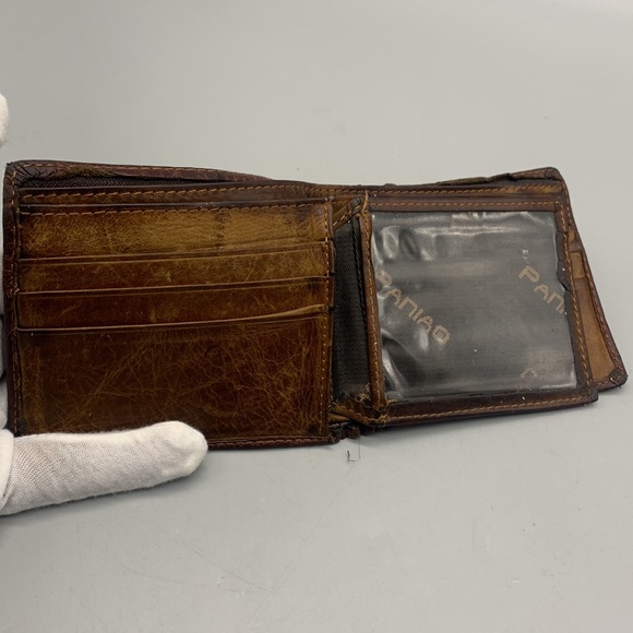Paniao River Crocodile Skin Mens Wallet - Picture 3 of 6